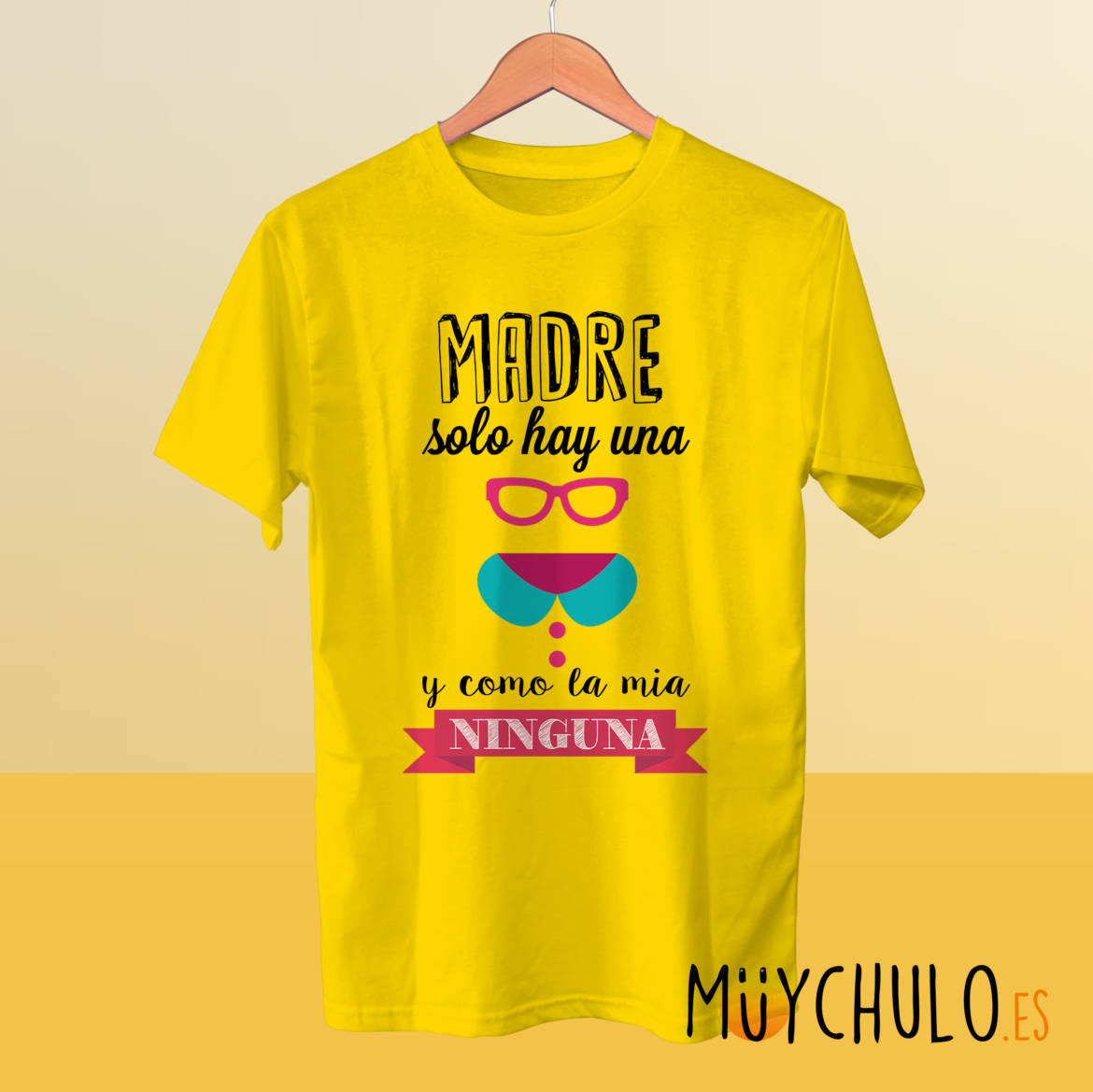 madre-solo-hay-una-y-como-la-mia-ninguna_camiseta_amarilla.jpg