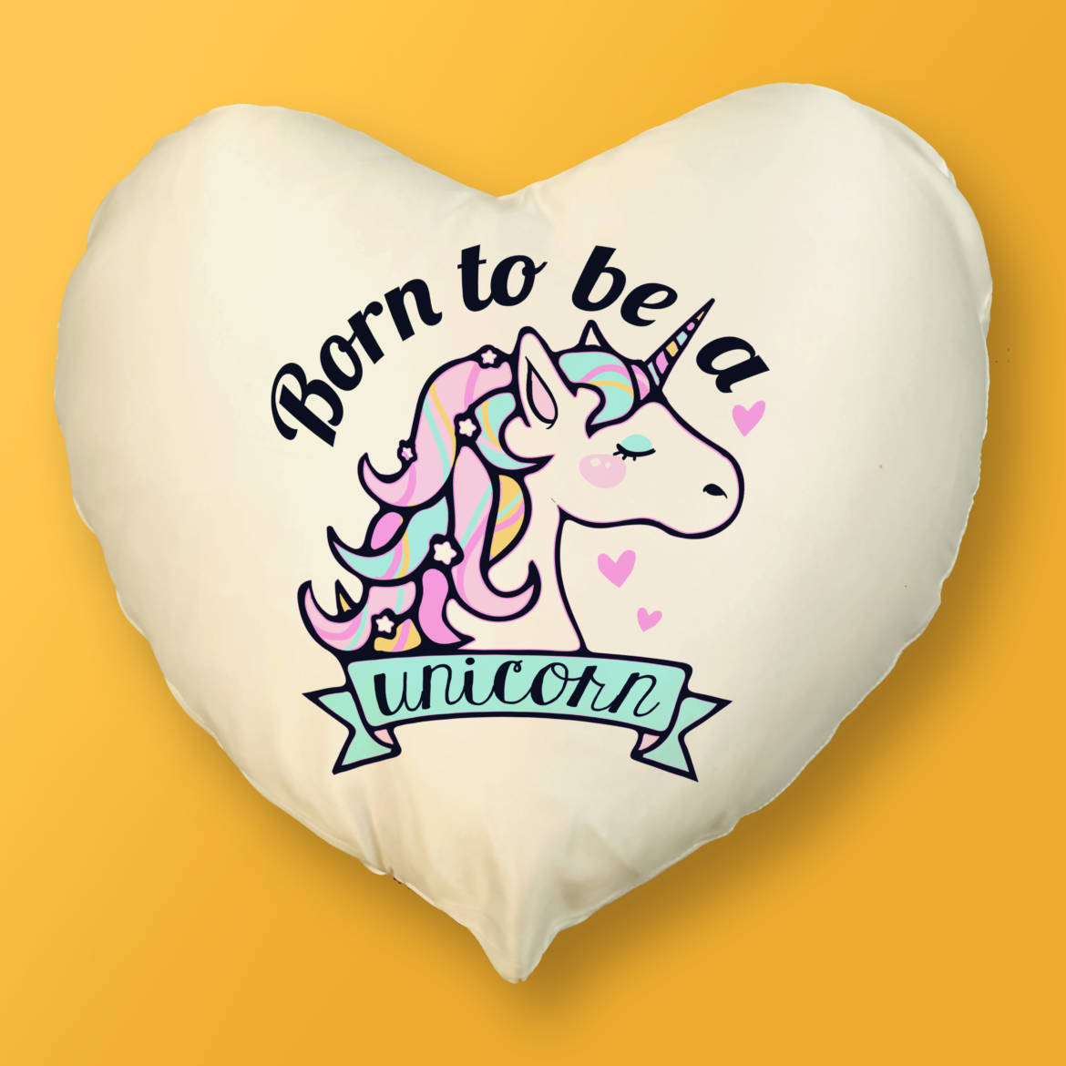 born-to-be-a-unicorn_cojin_corazón.jpg
